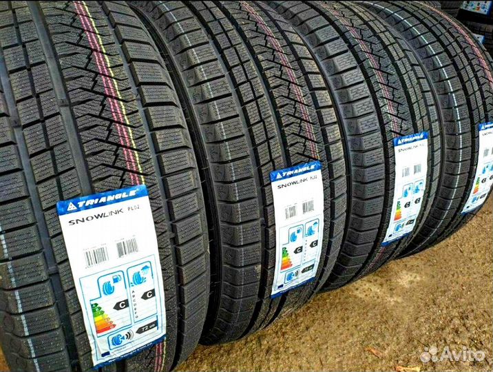 Triangle Trin PL02 285/45 R19 111H