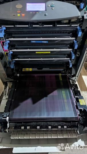 Цветной лазерный принтер Hp 5550n