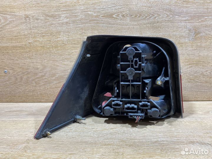 Фонарь задний правый VW Golf 4 Арт. 110037