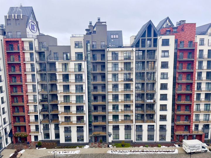 Квартира-студия, 41,7 м², 5/13 эт.