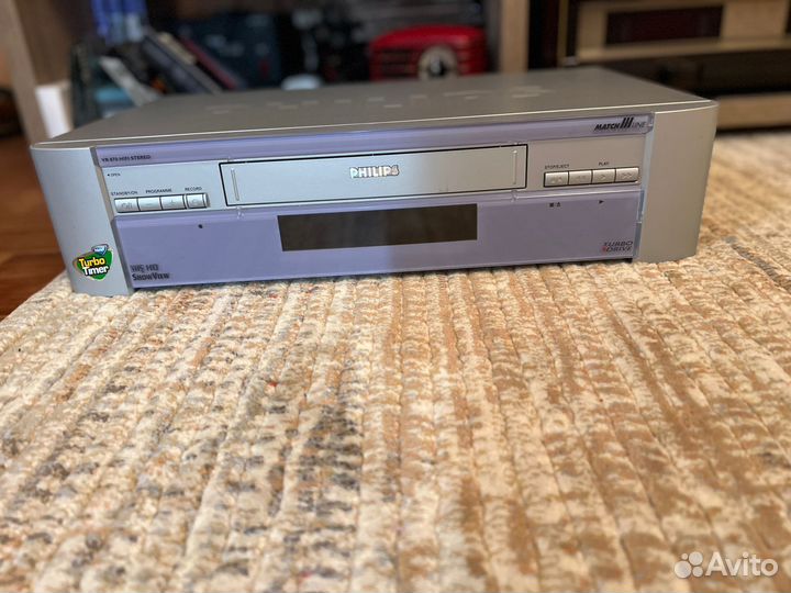 Видеомагнитофон philips