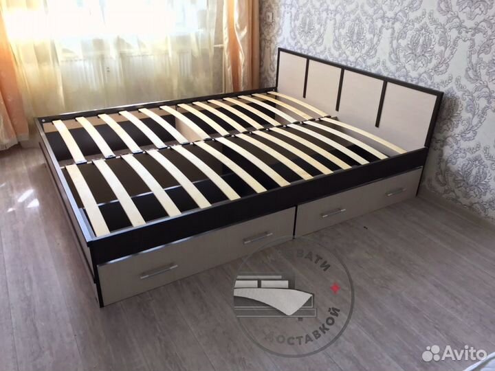 Кровать двуспальная