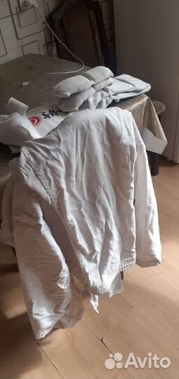 Защита и кимоно для каратэ