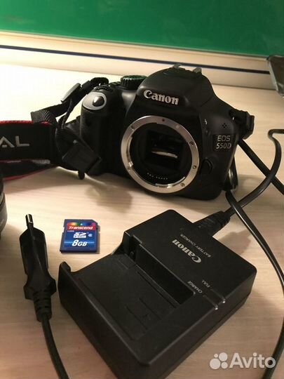 Зеркальный фотоаппарат Canon EOS 550D Kit 18-55