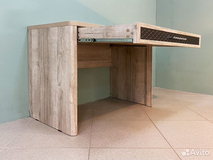 Туалетный стол