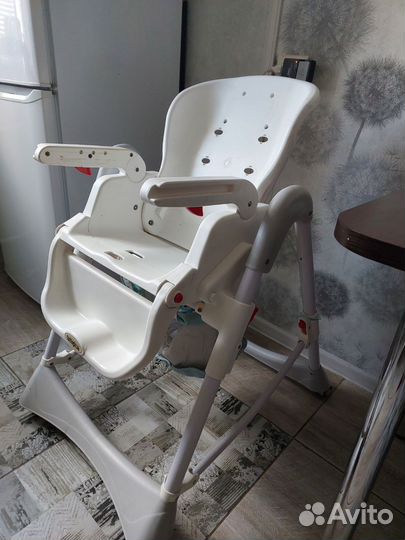 Стульчик для кормления babyton