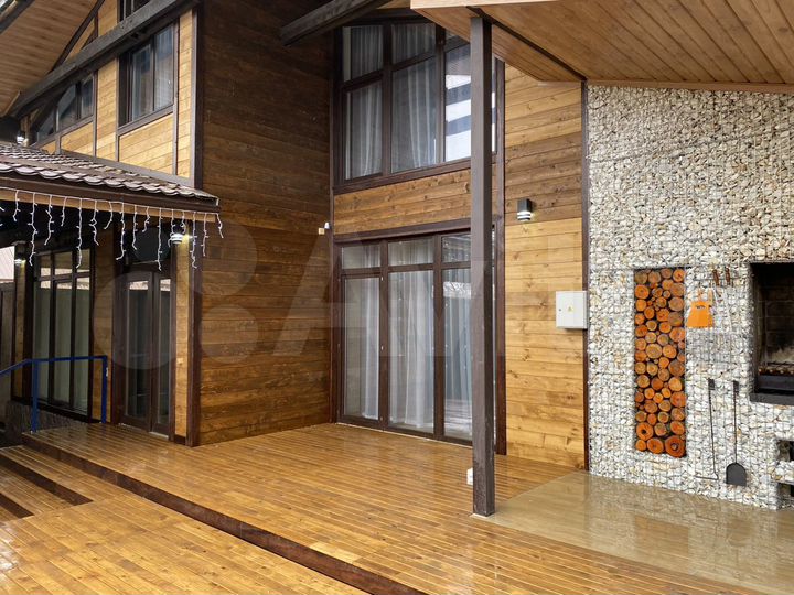 Коттедж 143 м² на участке 5 сот.