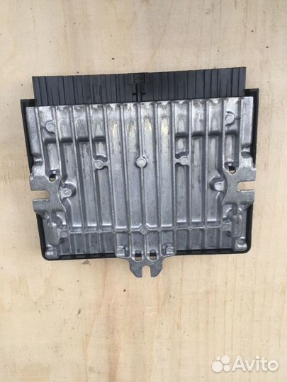 Блок управления пневмоподвеской Land Rover Sport 2