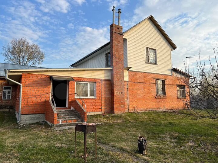 Коттедж 211,1 м² на участке 20 сот.