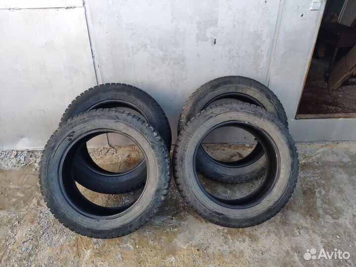 Nokian Tyres Hakkapeliitta 5 SUV 225/60 R18 104T