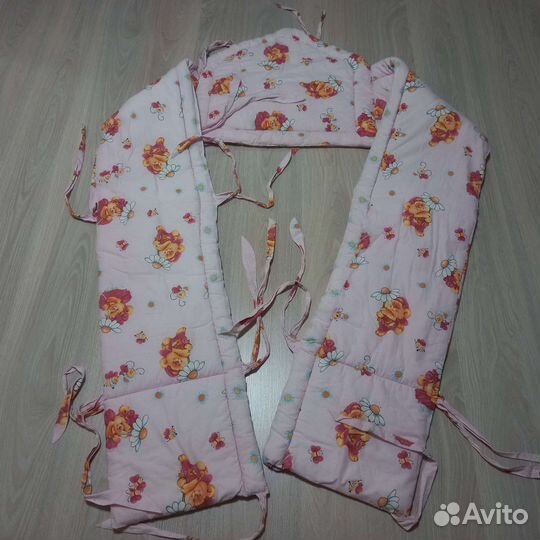 Бортики в кроватку