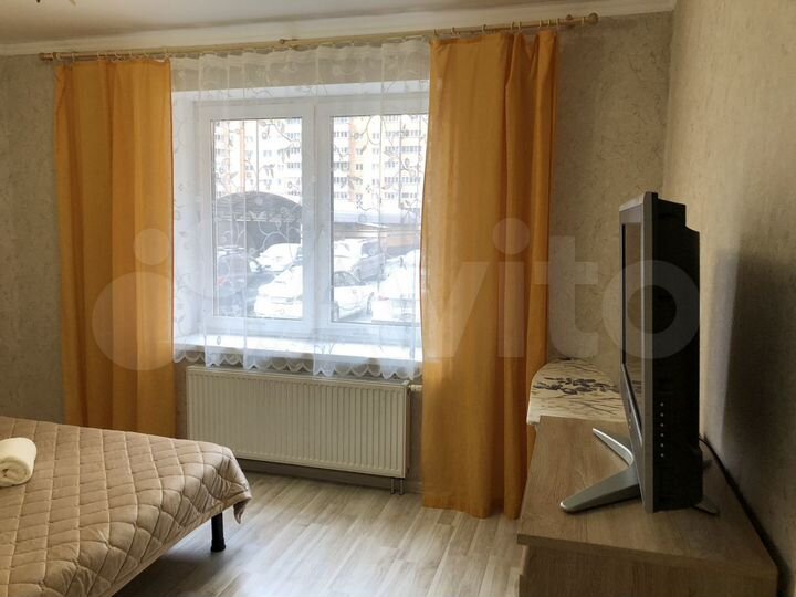 2-к. квартира, 76 м², 1/16 эт.