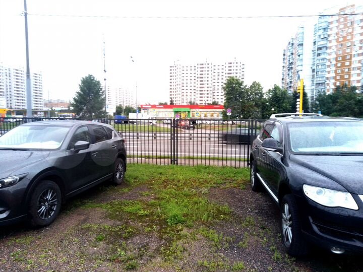 Машиноместо, 14 м²
