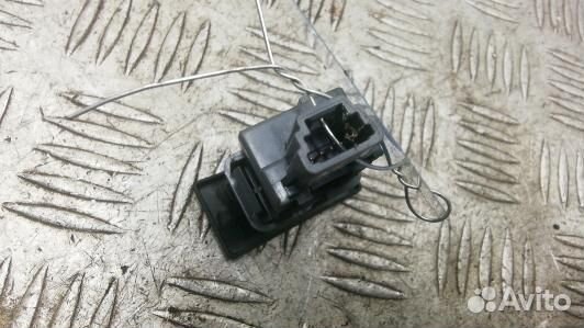 Кнопка аварийки toyota avensis T27 (PEA10I501)