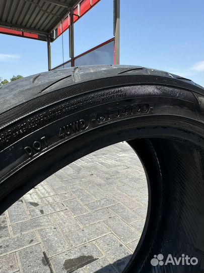 Yokohama Advan Fleva V701 245/40 R18 и 265/35 R18 97W