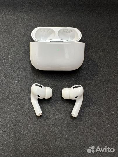 Беспроводные наушники Apple AirPods Pro, белый