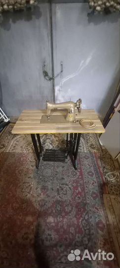 Швейная машинка бу ножная