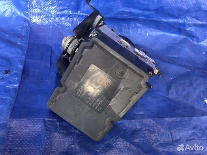 Блок abs Honda Odyssey RL5 J35Z8 2011