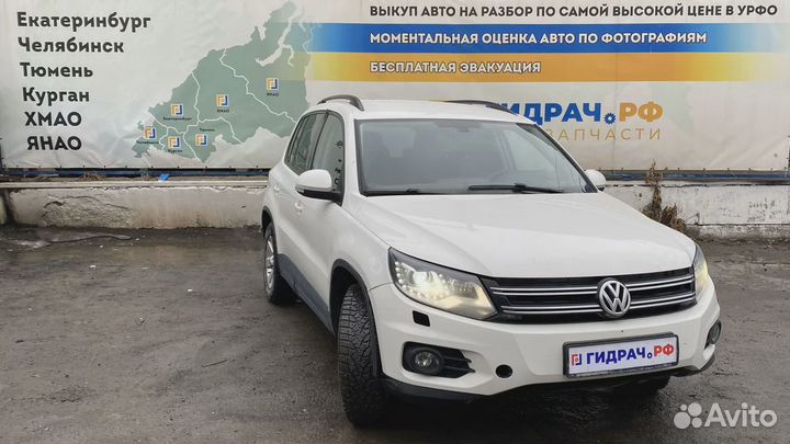 Фонарь задний наружный правый Volkswagen Tiguan (N