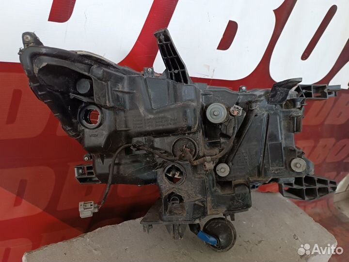 Фара левая Toyota Land Cruiser Prado 150