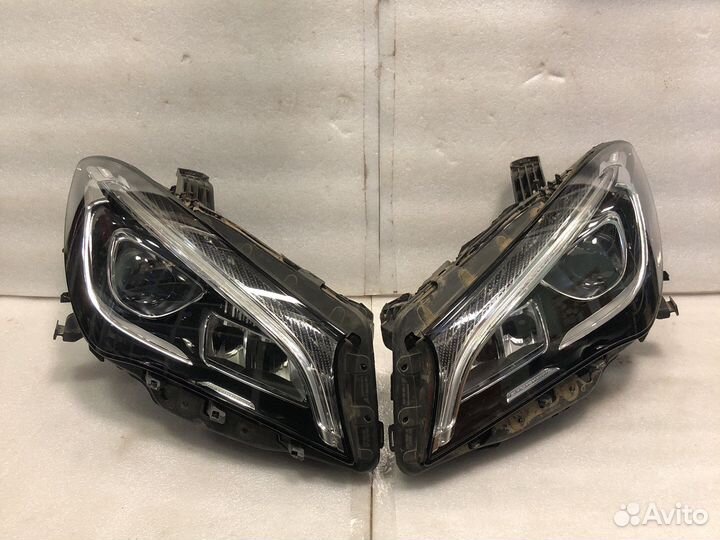 Фара правая и левая рестайлинг mercedes W117