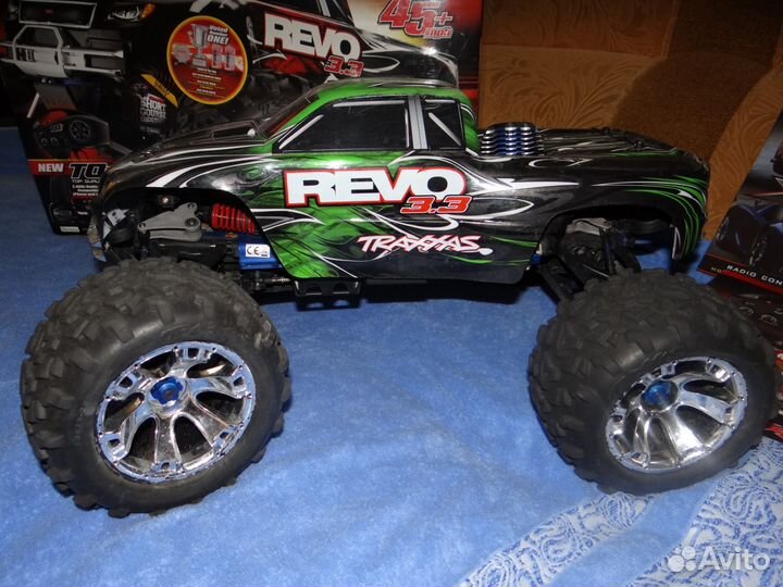 Радио управляемая машина на бензине