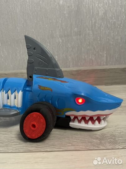 Машина акула Hot Wheels