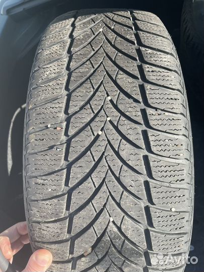 Goodyear UltraGrip 205/55 R16