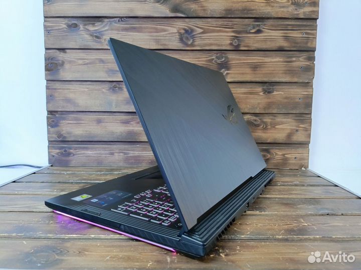 Игровой Asus ROG Strix Intel i5 17.3 120Hz RGB