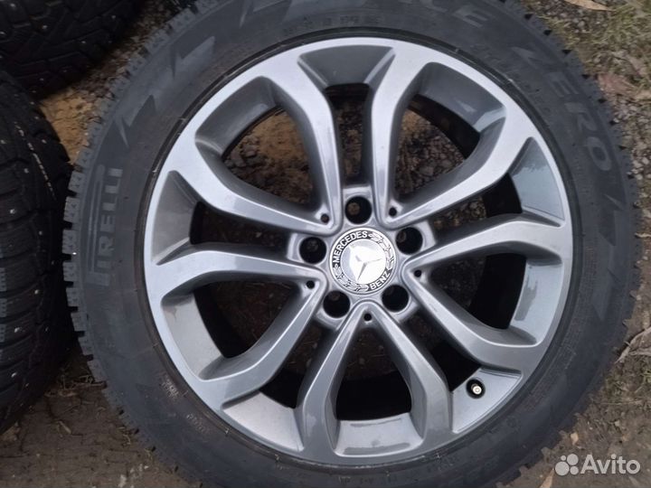 R17 Pirelli Ice Zero 225/50, PCD 5x112 DIA 66