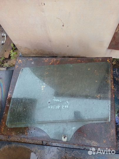 Стекло задней левой двери Mazda 6 GG Универсал