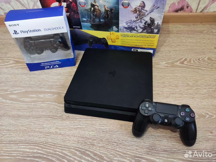PS4 Slim 1Tb+2 джоя(в идеале) +35 игр