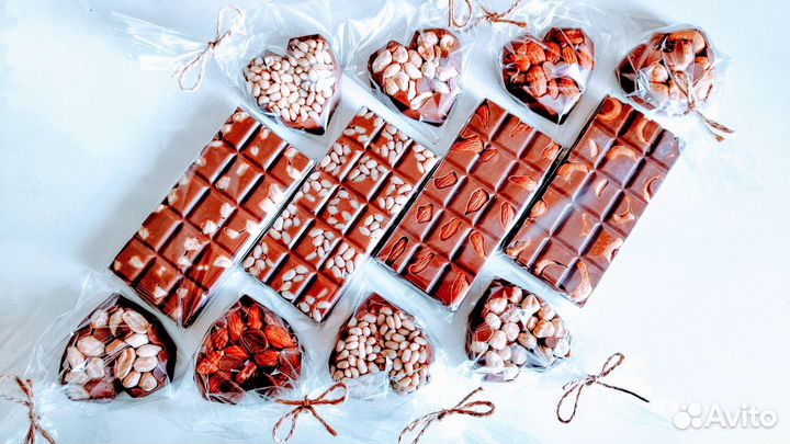 Шоколад ручной работы (плитки, сердца, цветы)