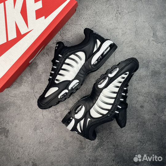 Nike Air Max Tailwind 4 black