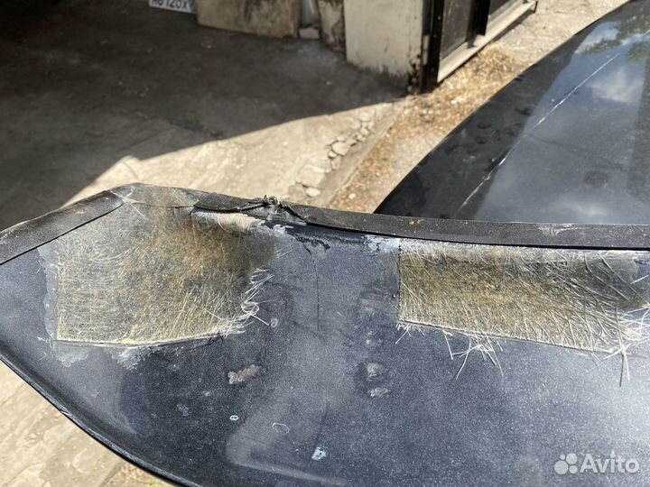 Спйолер на заденее стекло Toyota Chaser 100