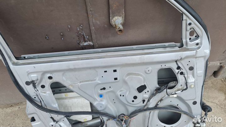 Передняя дверь ниссан марч