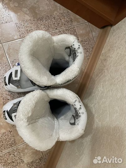 Горнолыжные ботинки salomon 24.5