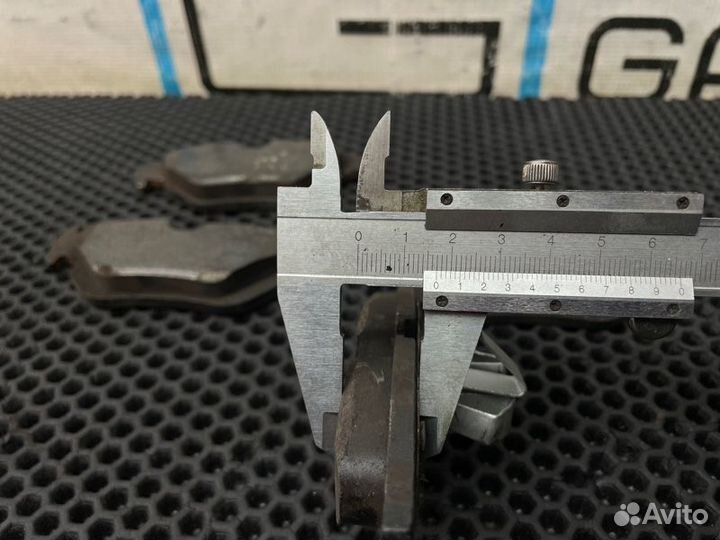 Колодки тормозные задние Bmw E90 M47N20 2.0