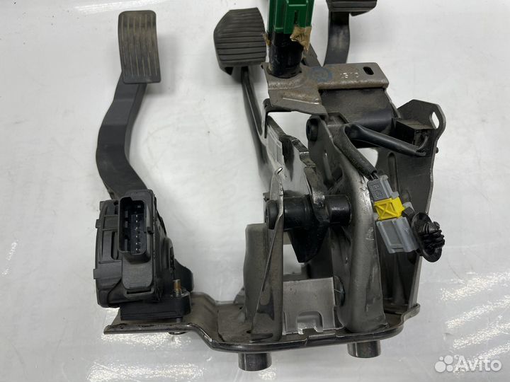 Педальный узел / педаль газа Citroen C3 Picasso