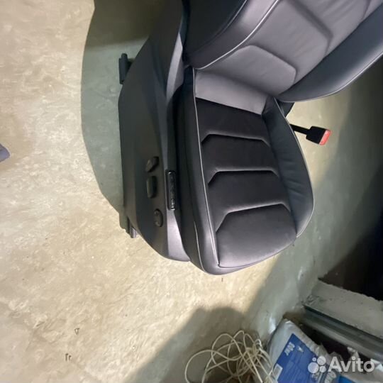 Комплект сидений тигуан 2
