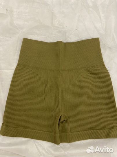 Шорты для фитнеса женские. Комплекты для спорта