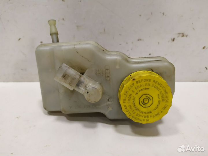 Бачок главного тормозного цилиндра Polo (HB) 2009