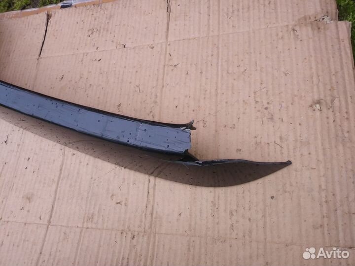 Расширитель переднего правого крыла Mercedes W463