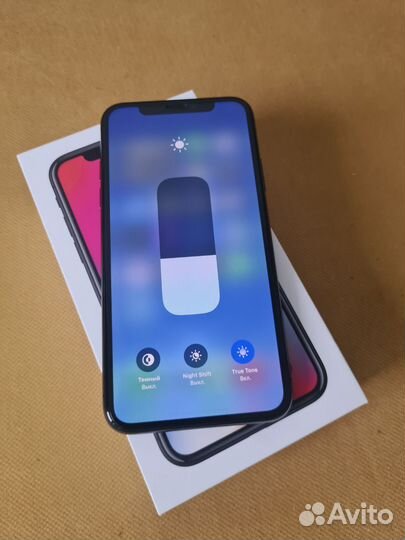 iPhone X, 64 ГБ