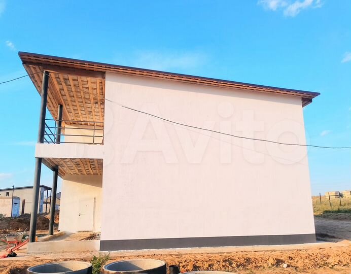 Коттедж 220 м² на участке 8 сот.