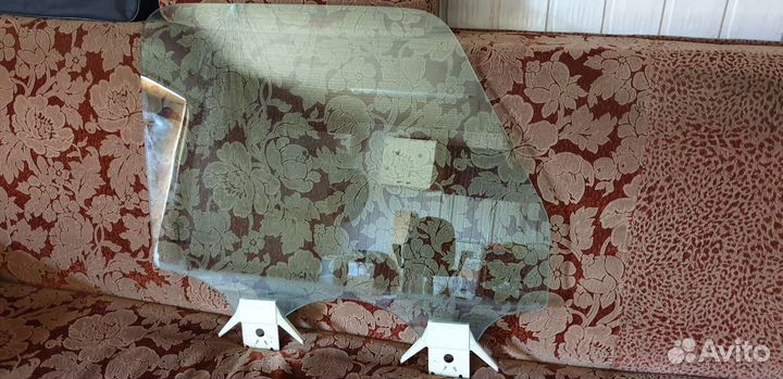 Стекло передней правой двери Mercedes G-Class W463