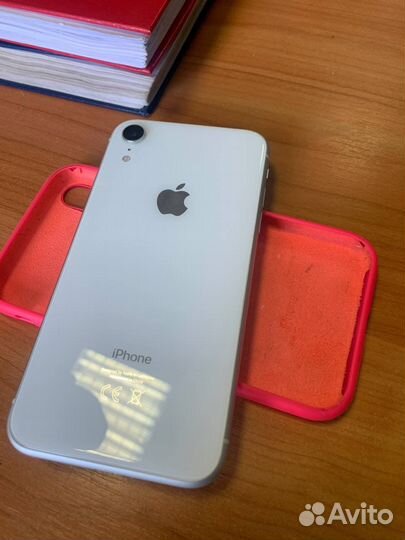 iPhone Xr, 64 ГБ