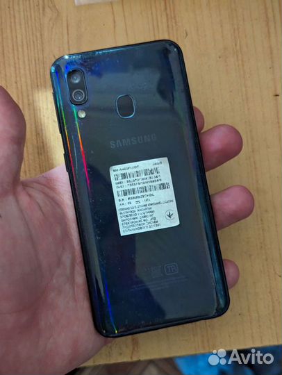 Samsung Galaxy A40, 4/64 ГБ