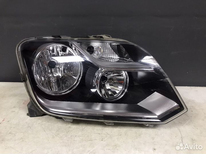 Фара правая Volkswagen Amarok