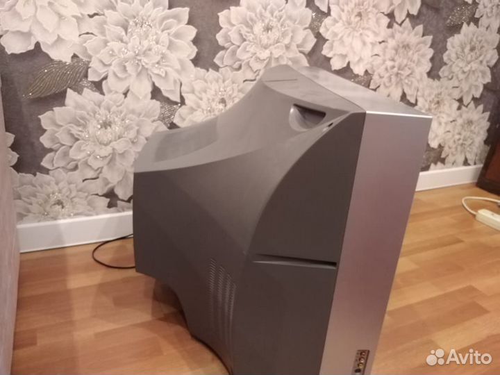 Телевизор samsung